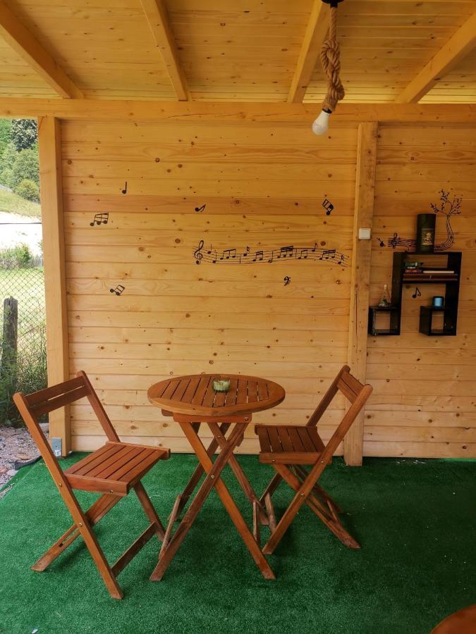 Luna Rock Glamping Brezoi - Blue Scai Exterior foto